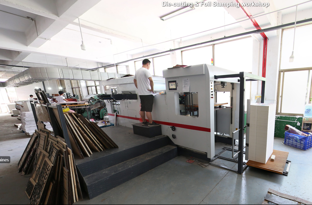 Die-cutting and foil stamping workshop equipment
